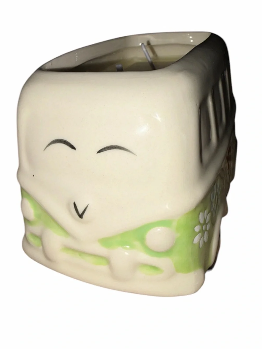 Ceramic Flower Bus 2 Wick Candle 7.05 oz Lemon Blossom & Summer Moss - Picture 4 of 4
